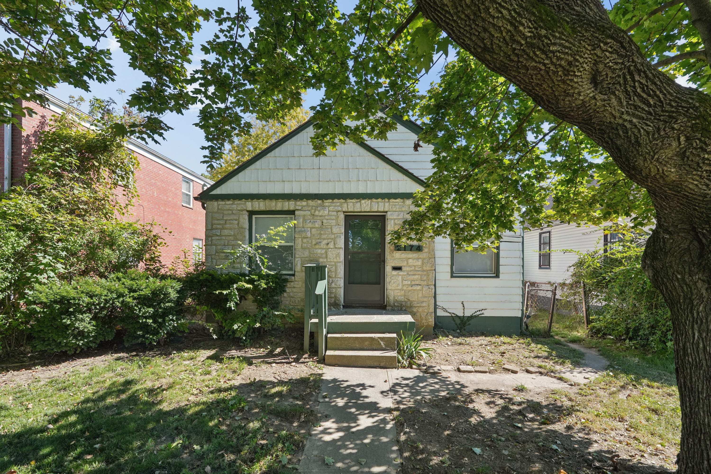 Property thumbnail image