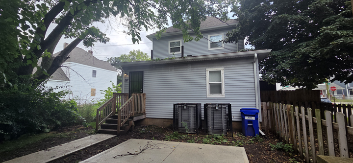 878 Sullivant Ave
