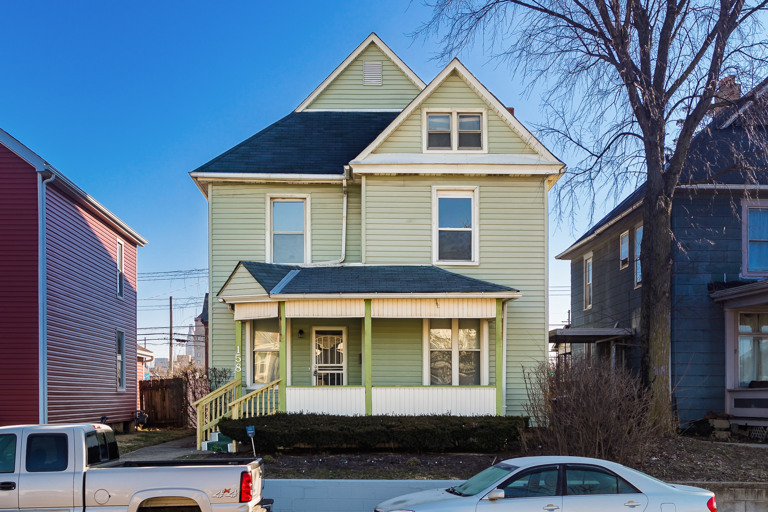Property main image